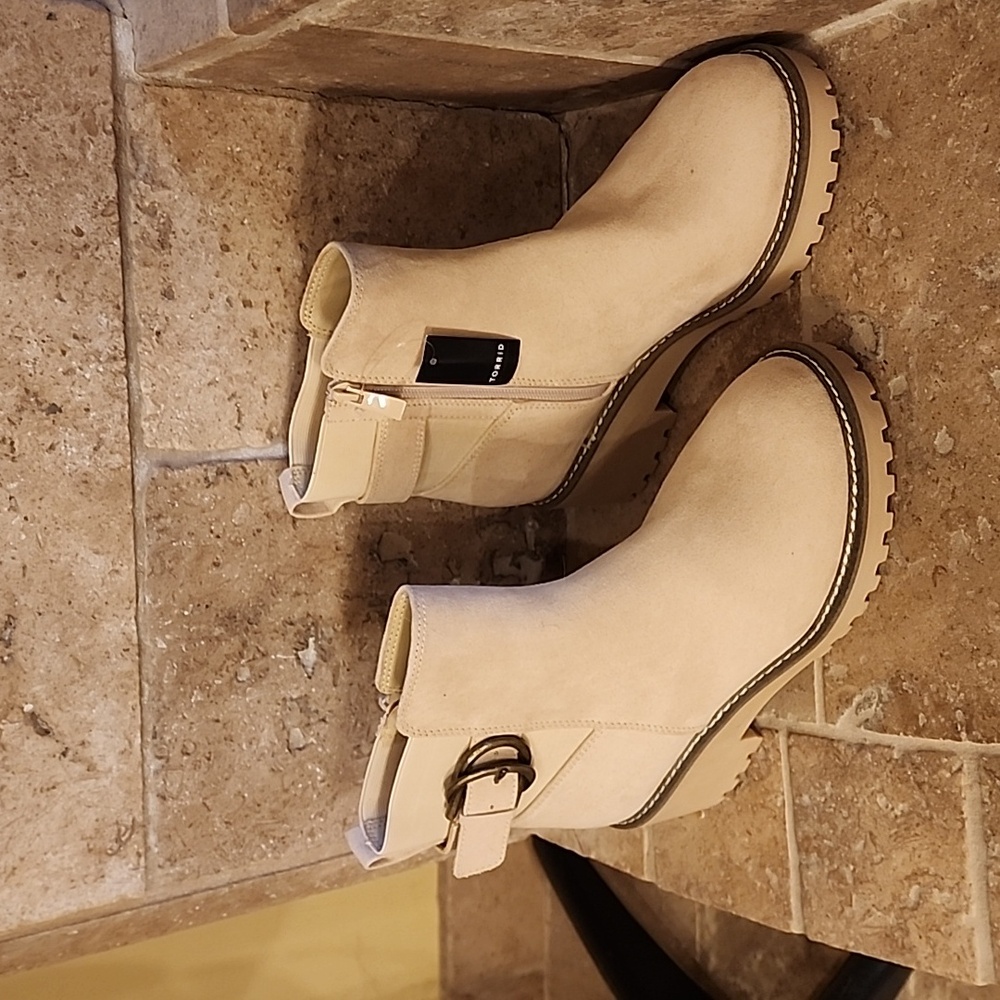 Torrid boots